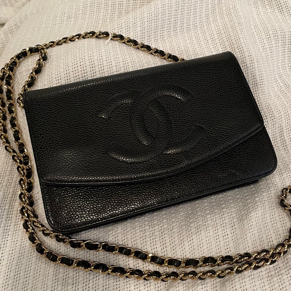 ❌❌SOLD❌❌Chanel Caviar Leather, WOC - Picture 2 of 15